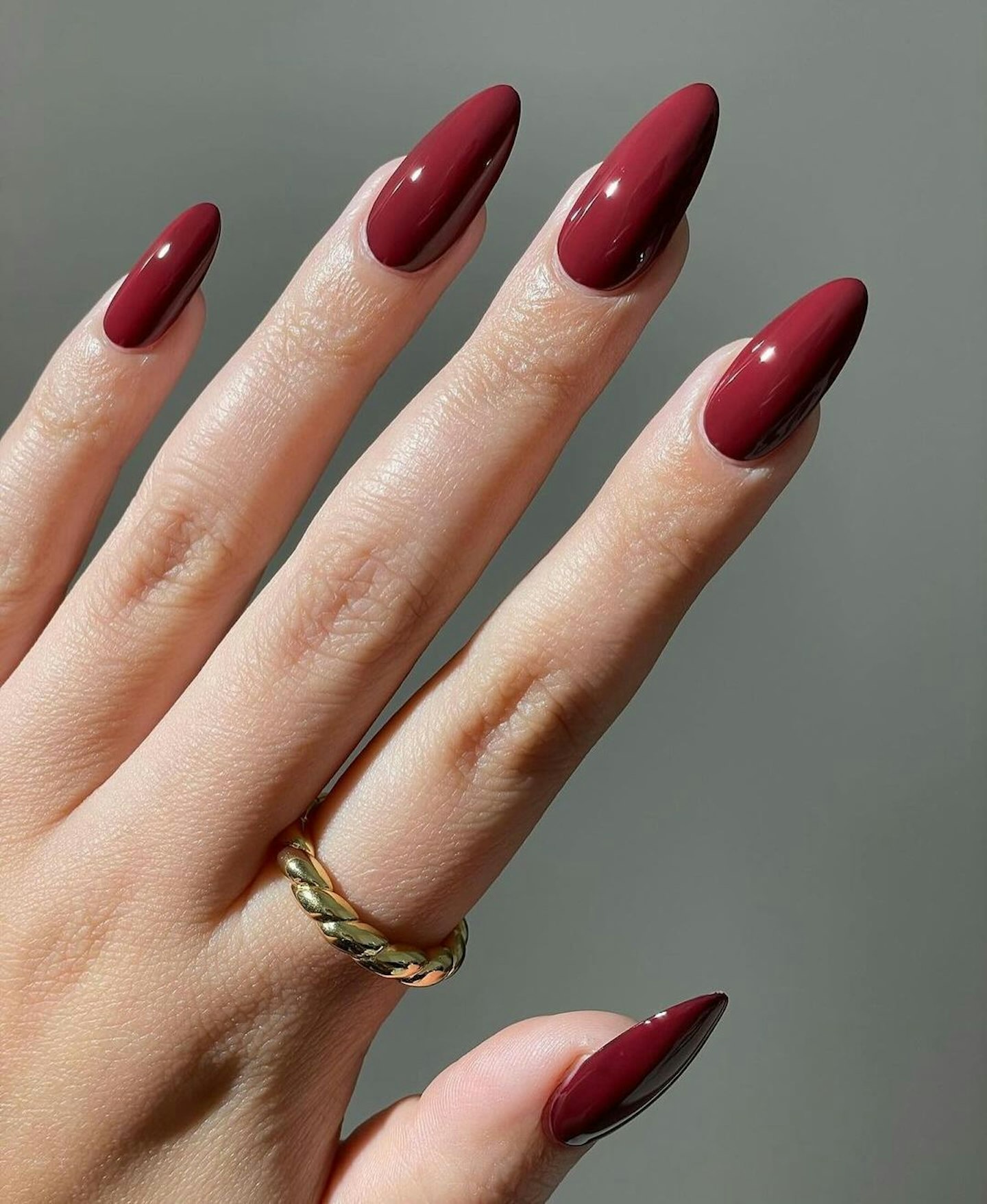 nails
