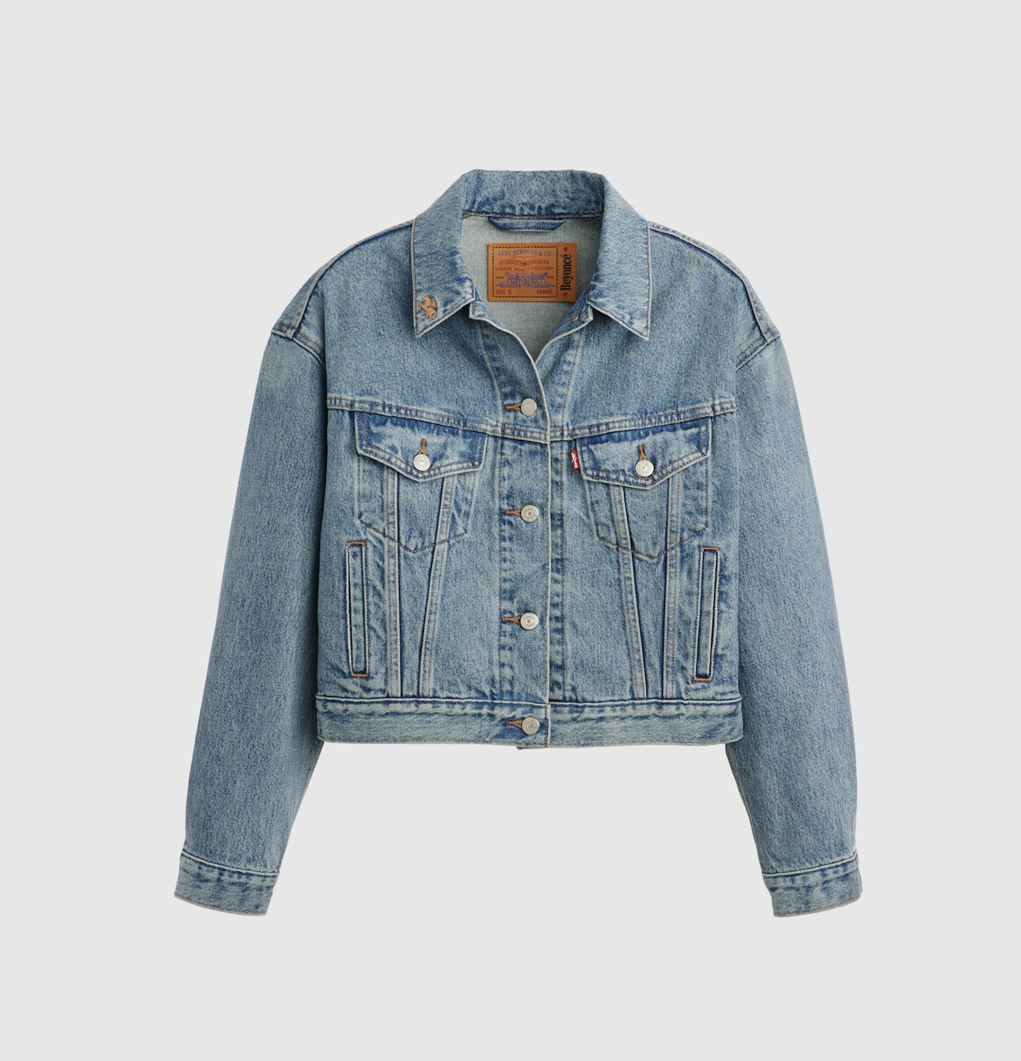 BEYONCÉ X LEVI’S® ‘90s Shrunken Trucker