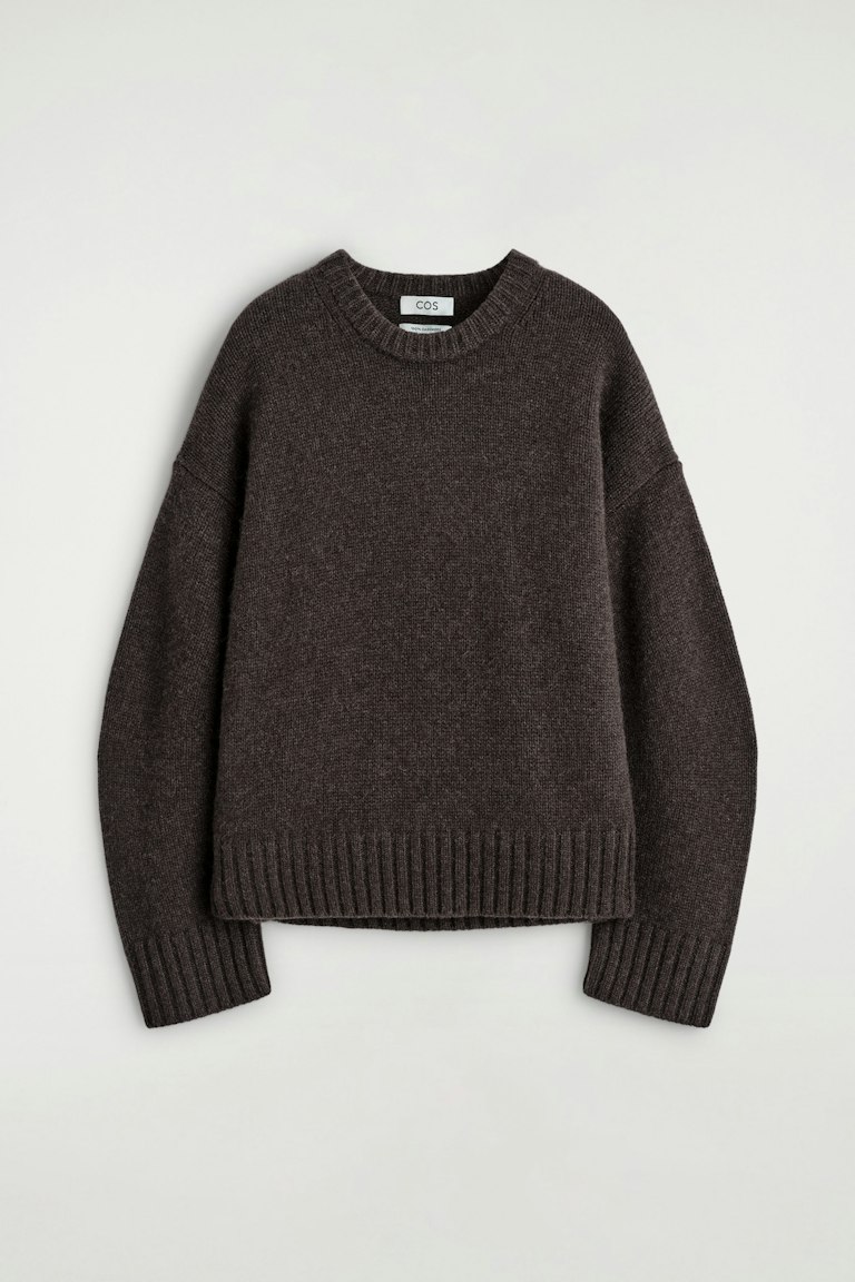 Every Fashion Editor Owns This COS Cashmere Jumper