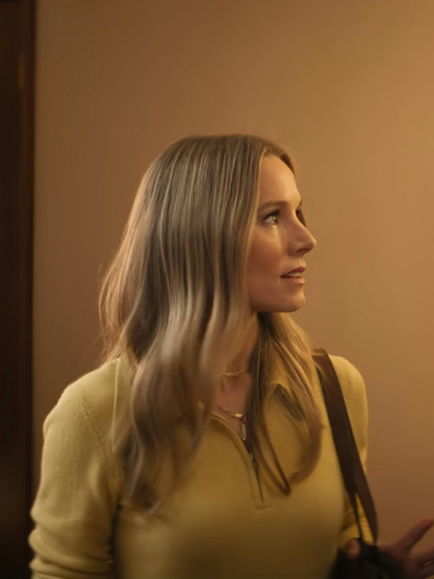 kristen bell as joanne in nobody wants this season 3 outfits