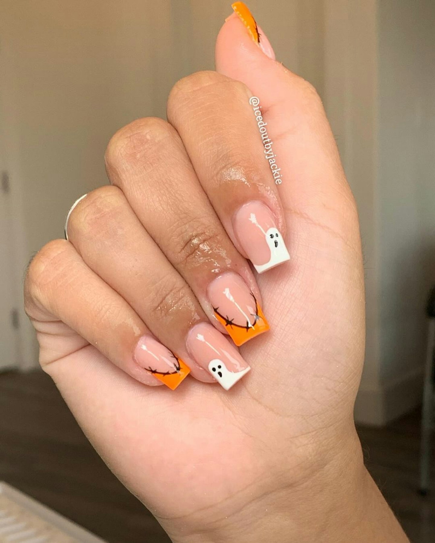 Ghost Mini Halloween Nails