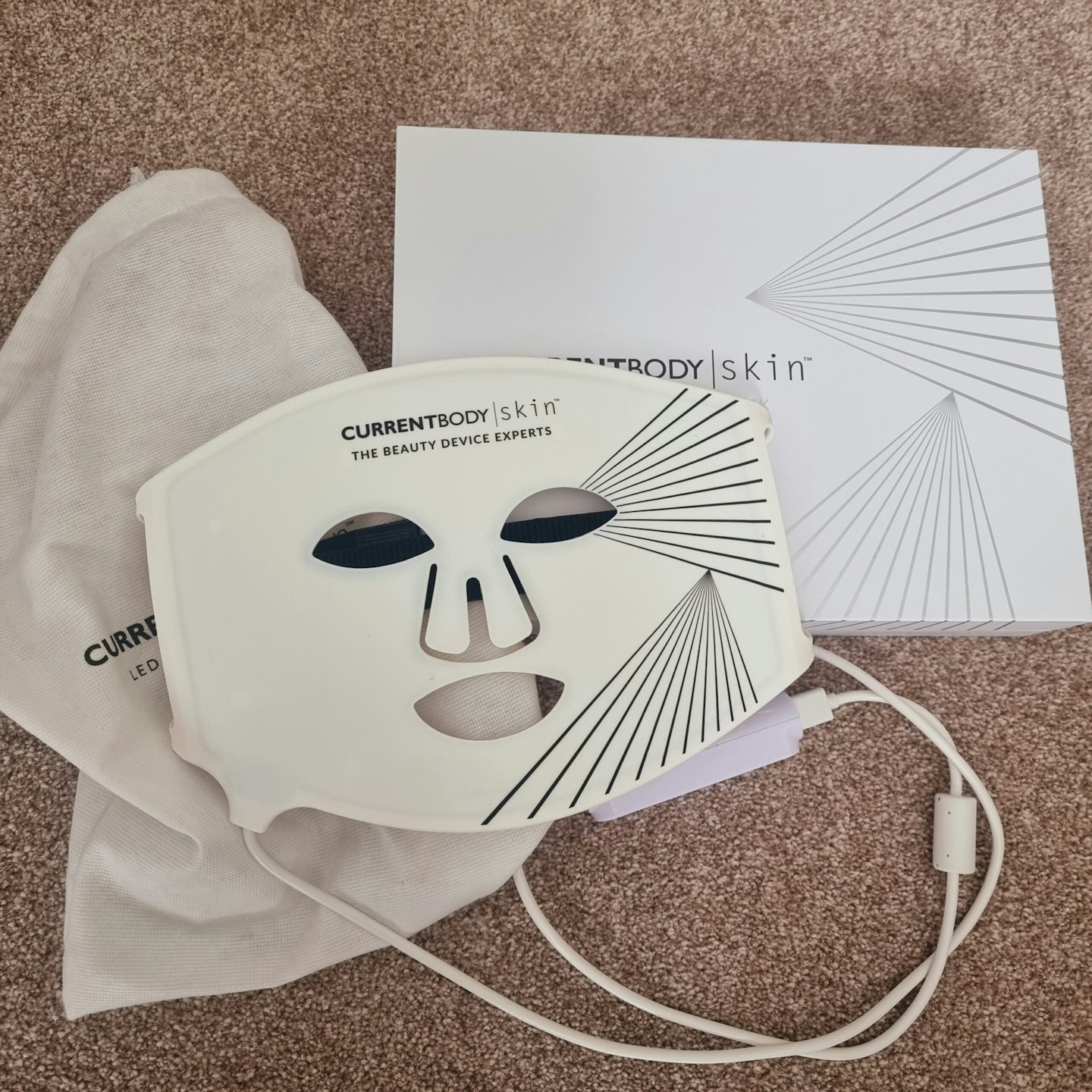 currentbody led face mask product