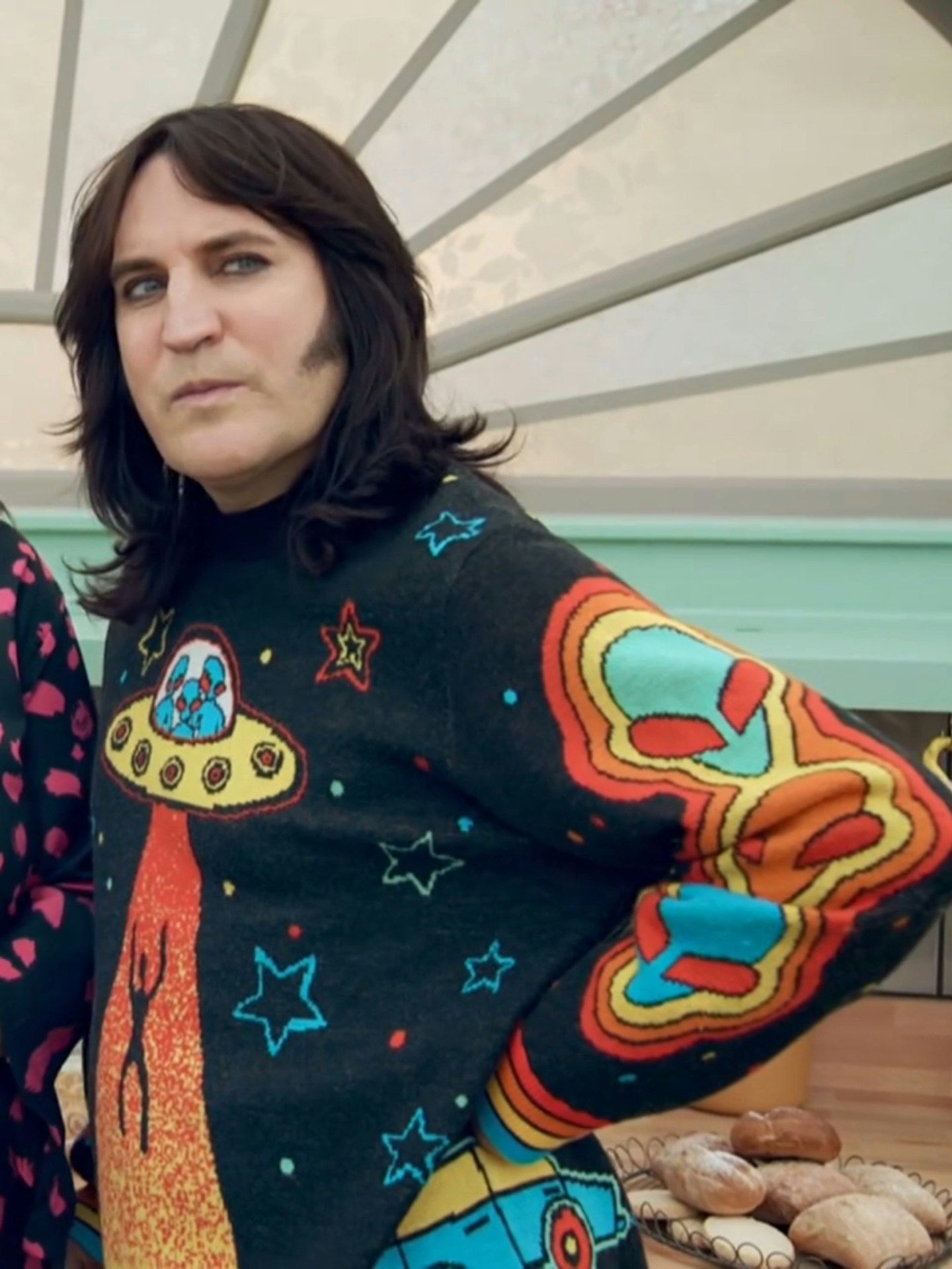 noel-fielding-bake-off-outfits