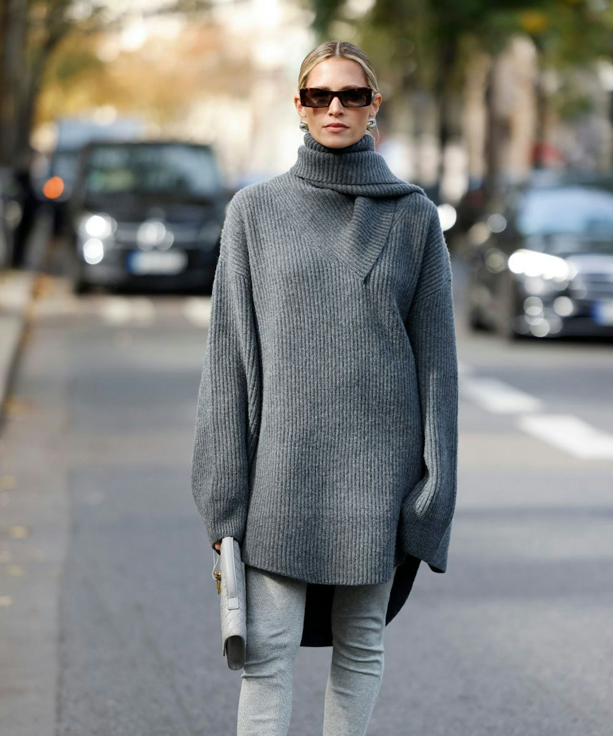 10-best-scarf-jumpers-for-a-stylish-winter-wardrobe