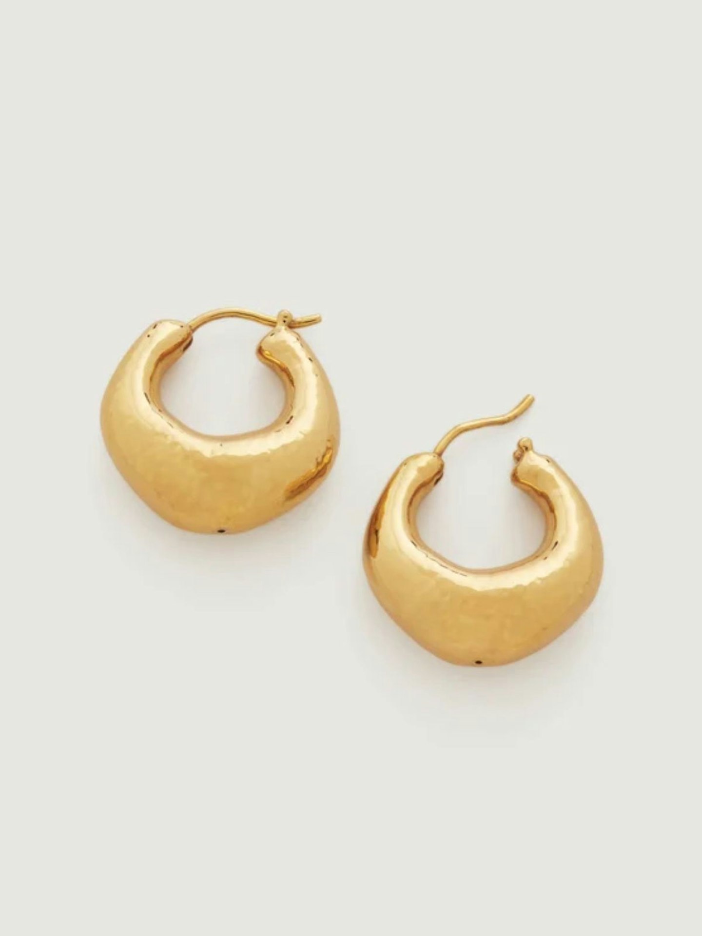 Deia Chunky Medium Hoop Earrings