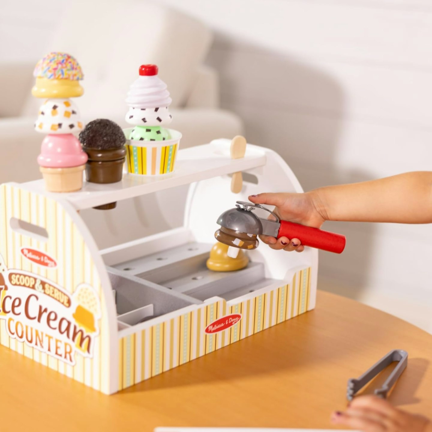  Melissa & Doug Wooden Ice Cream Toy Shop