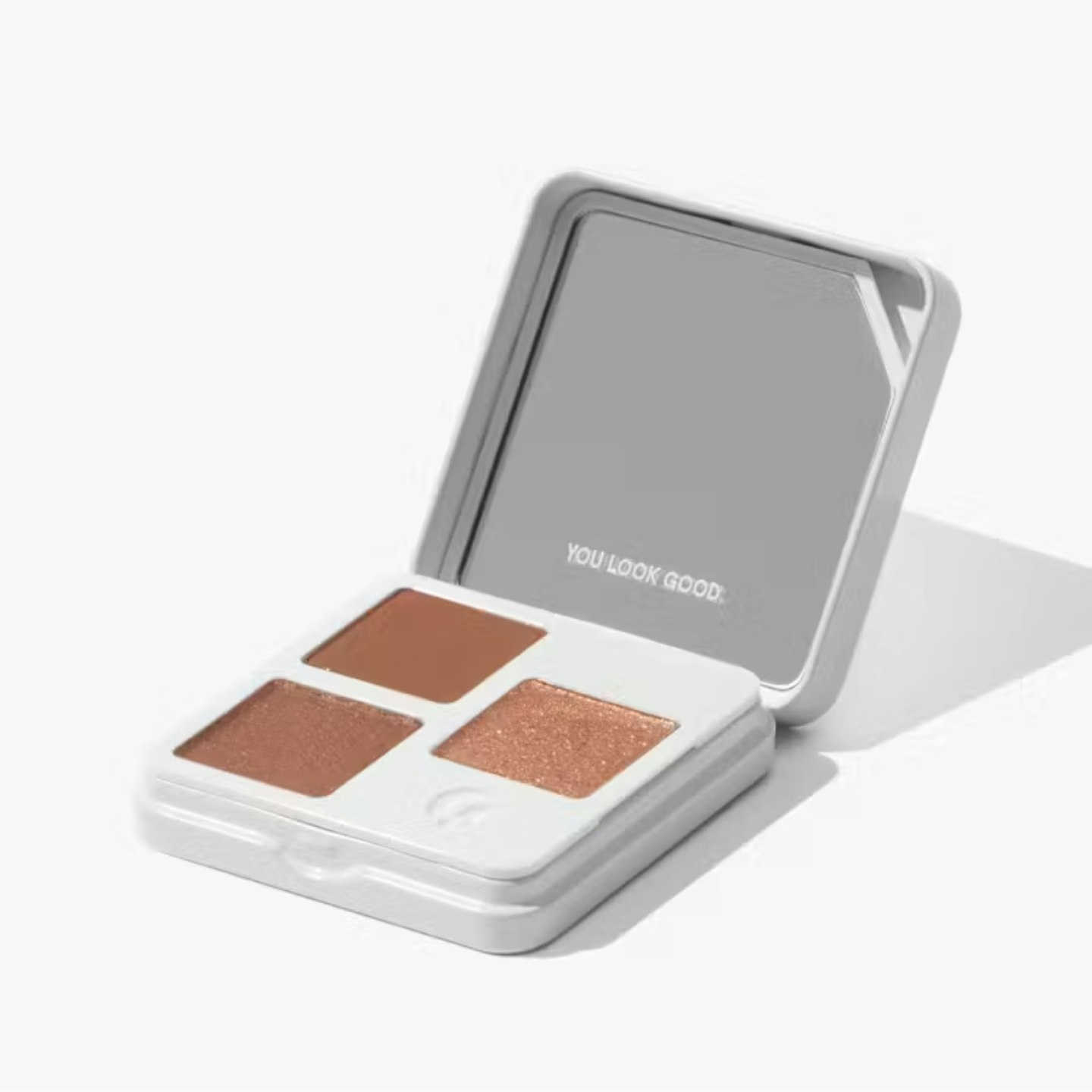 glossier eyeshadow trio