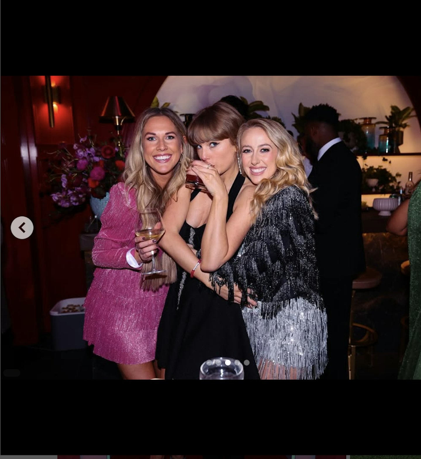 Taylor Swift with Brittany Mahomes, Lyndsay Bell and Ashley Avignone