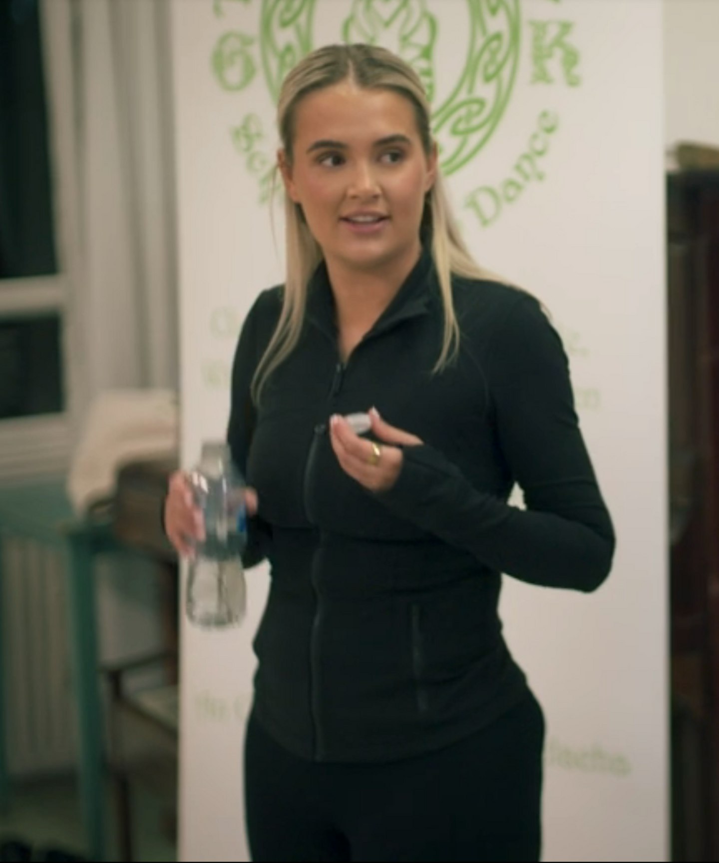 molly mae wears lululemon jacket