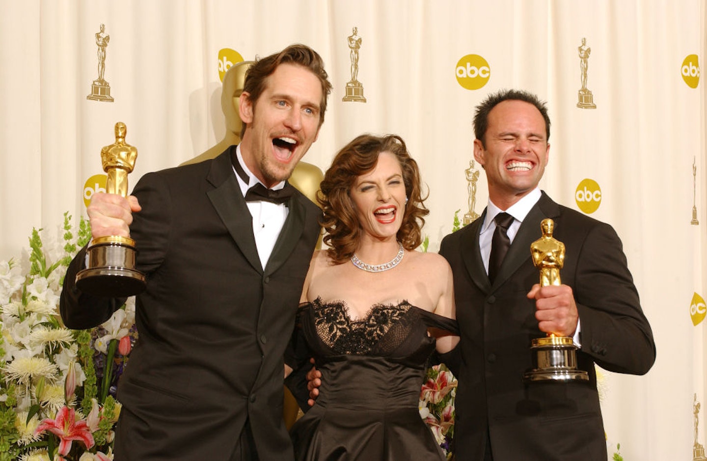 Ray McKinnon, Lisa Blount and Walton Goggins with the award for Best Live Action Short Film for THE ACCOUNTANT backstage at the 74th Annual Academy Awards