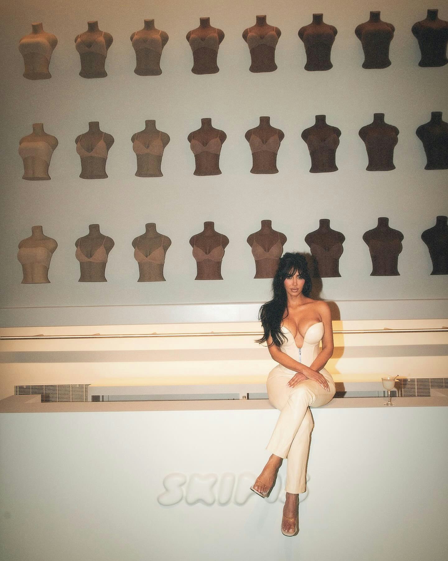 @Kimkardashian