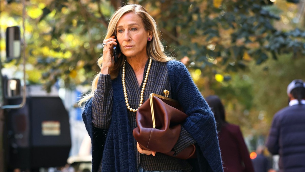 The Coach Kisslock Bag Sold Out Immediately Shop Alternatives Now the-coach-kisslock-bag-sold-out-immediately-shop-alternatives-now