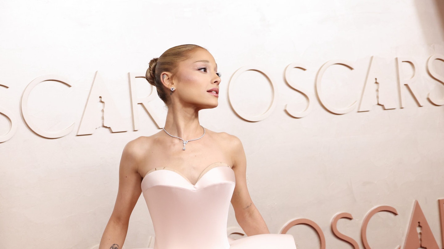 Ariana Grande Turns The Oscars Red Carpet Glinda Pink Ariana Grande Turns The Oscars Red Carpet Glinda Pink
