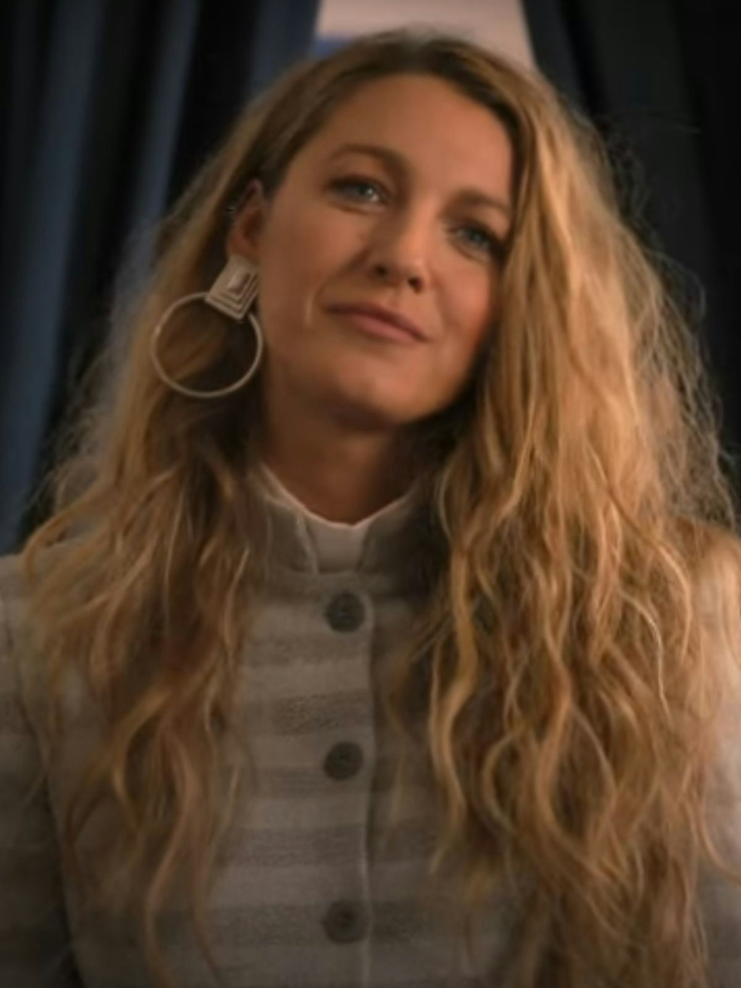 Another Simple Favor Outfits