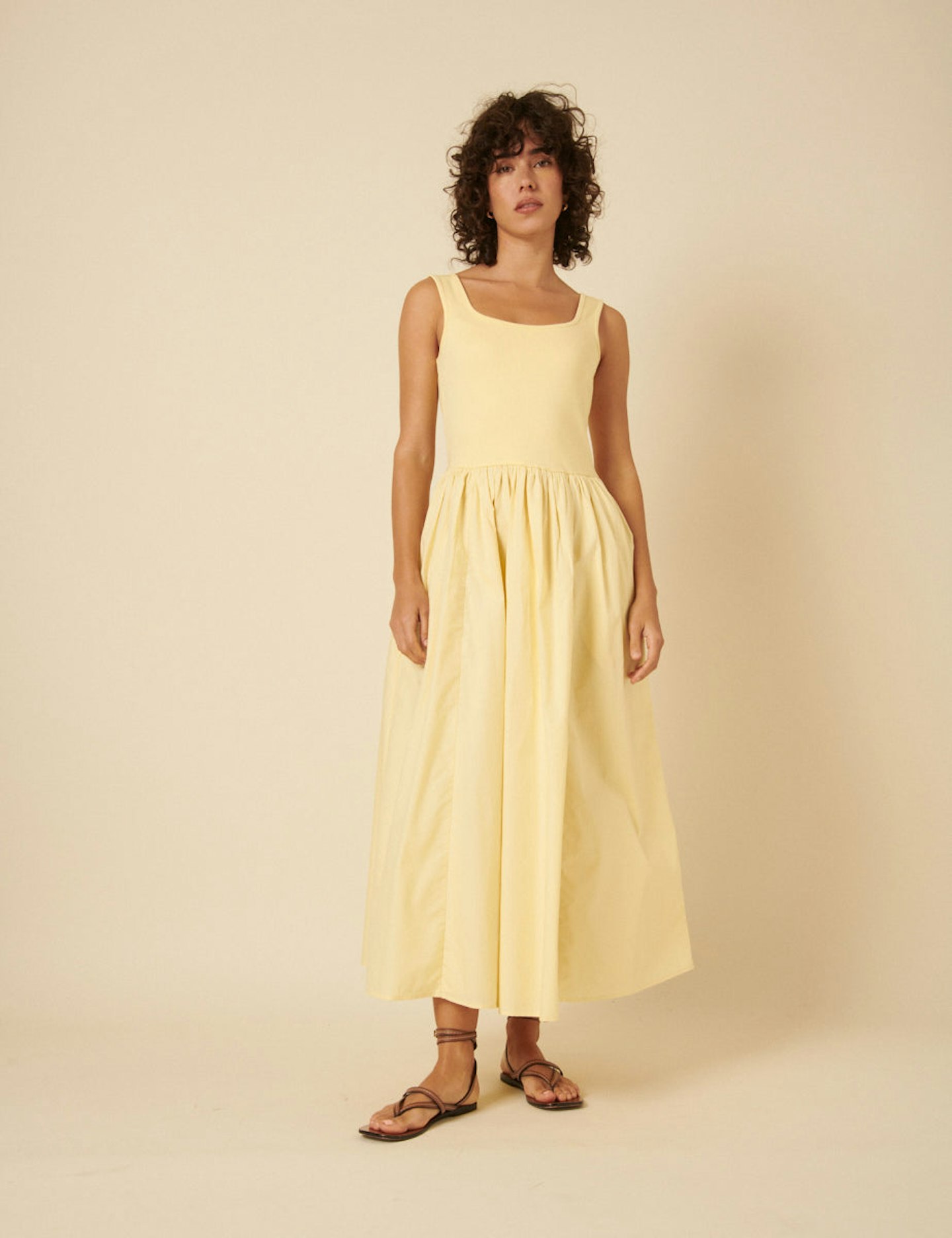 nobodys child yellow dress kendall jenner