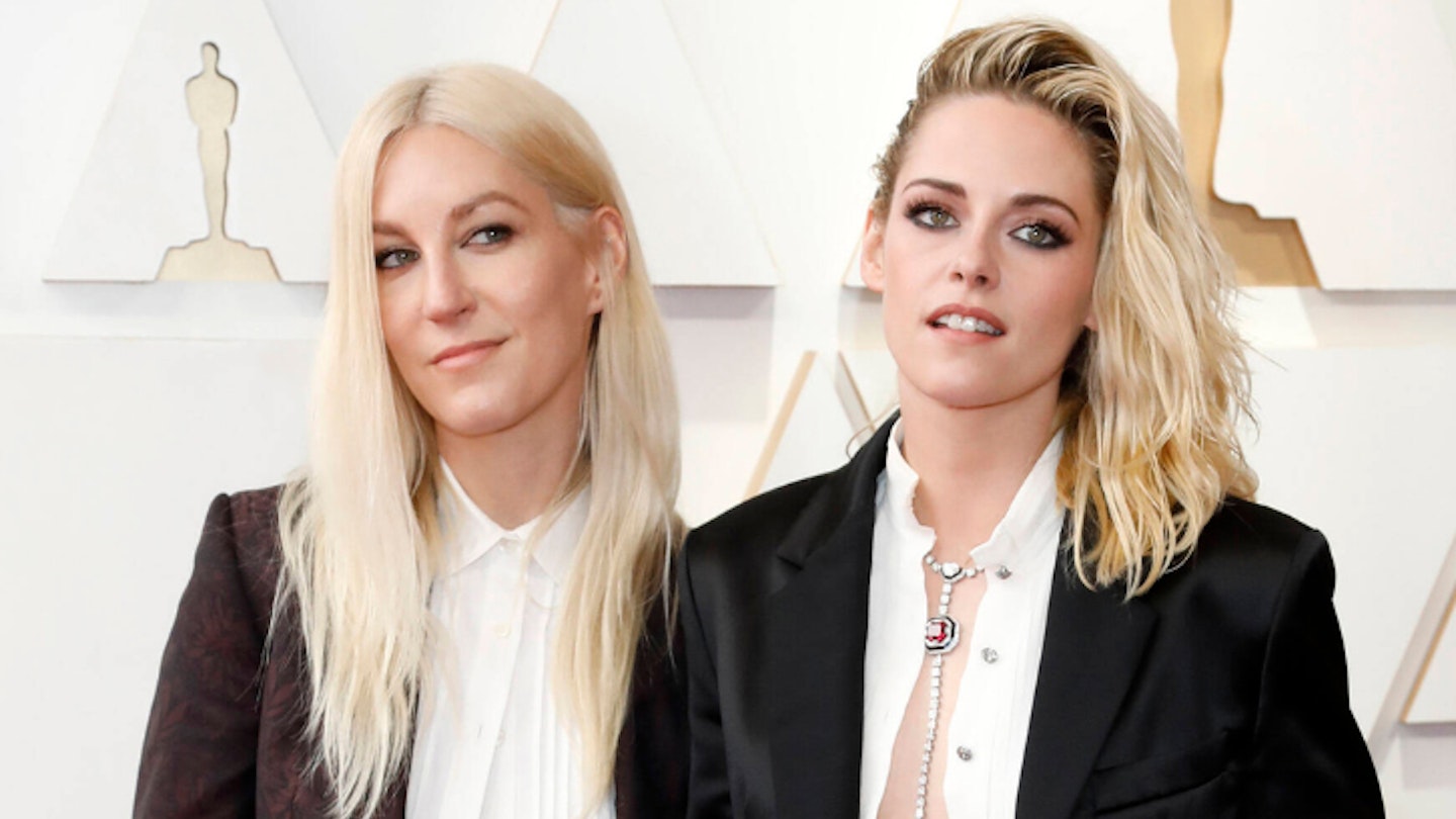 Kristen Stewart Marries Dylan Meyer At A Mexican Restaurant kristen-stewart-marries-dylan-meyer-at-a-mexican-restaurant