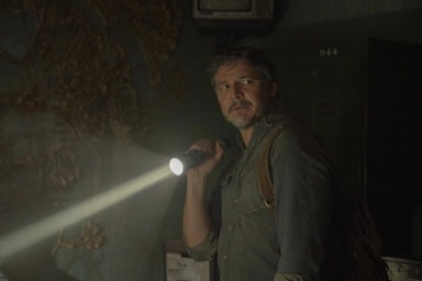 Pedro Pascal plays Joel in The Last of Us