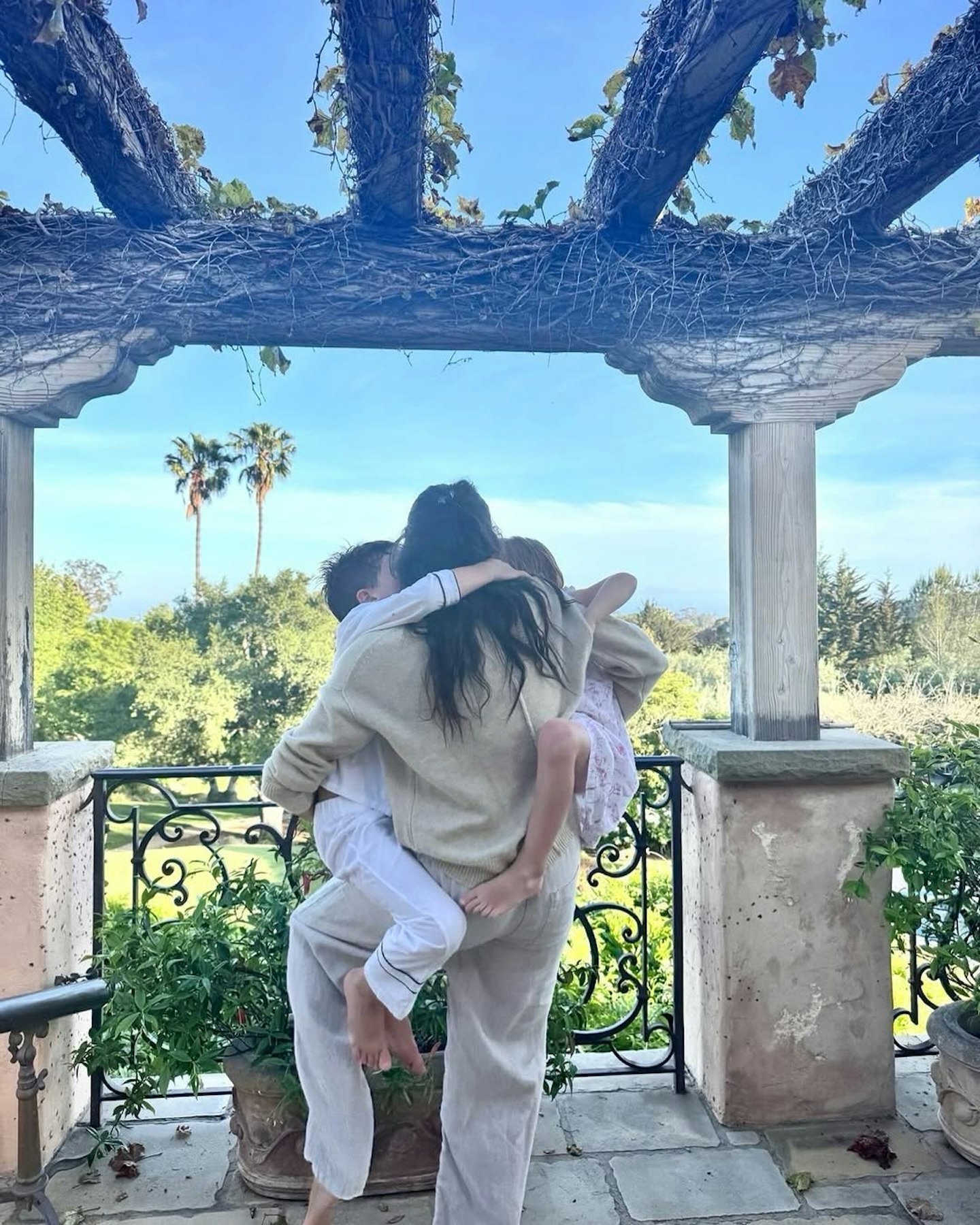 Meghan Markle Mother's Day outfit