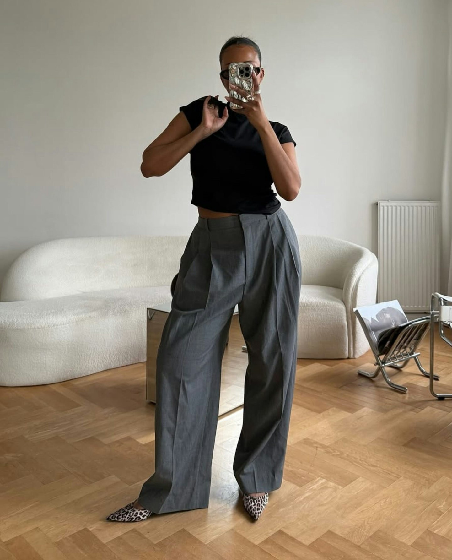 grey trousers influencer copy