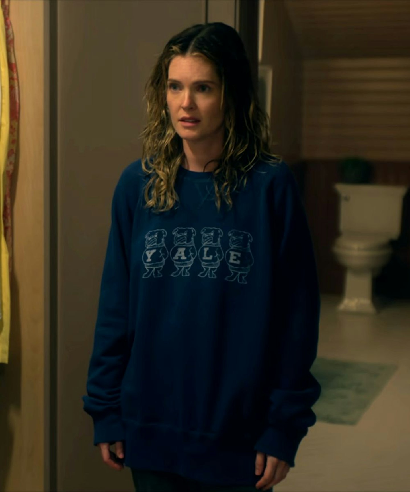 Netflix's sirens outfits Meghann fahy as Devon wearing a blue Yale sweatshirt
