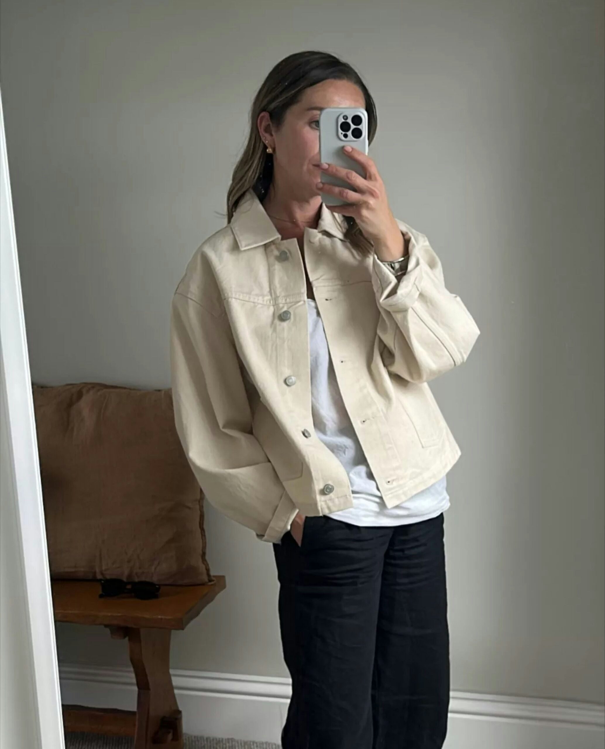 boxy jacket influencer picture copy