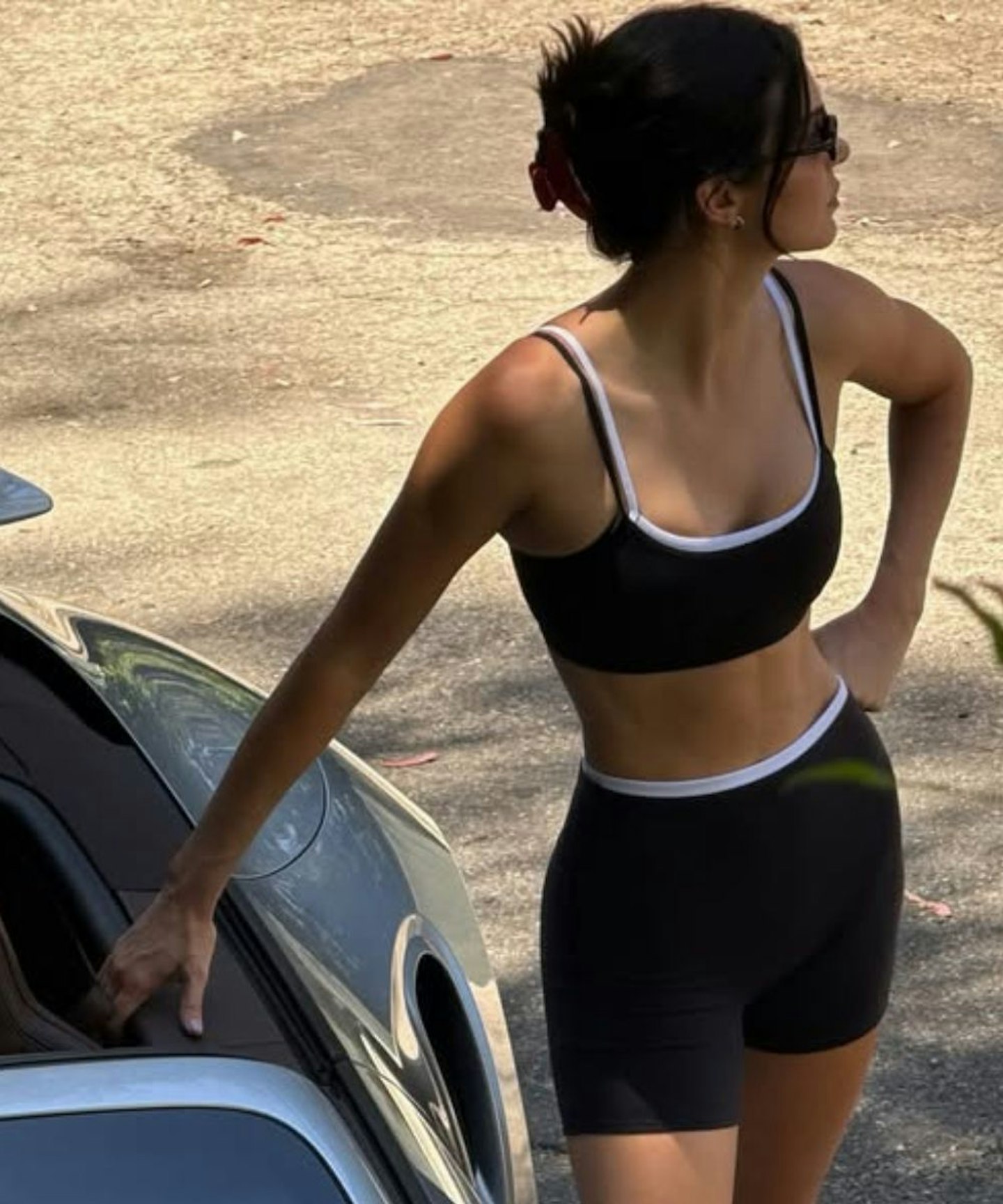 kendall jenner wearing an alo yoga set