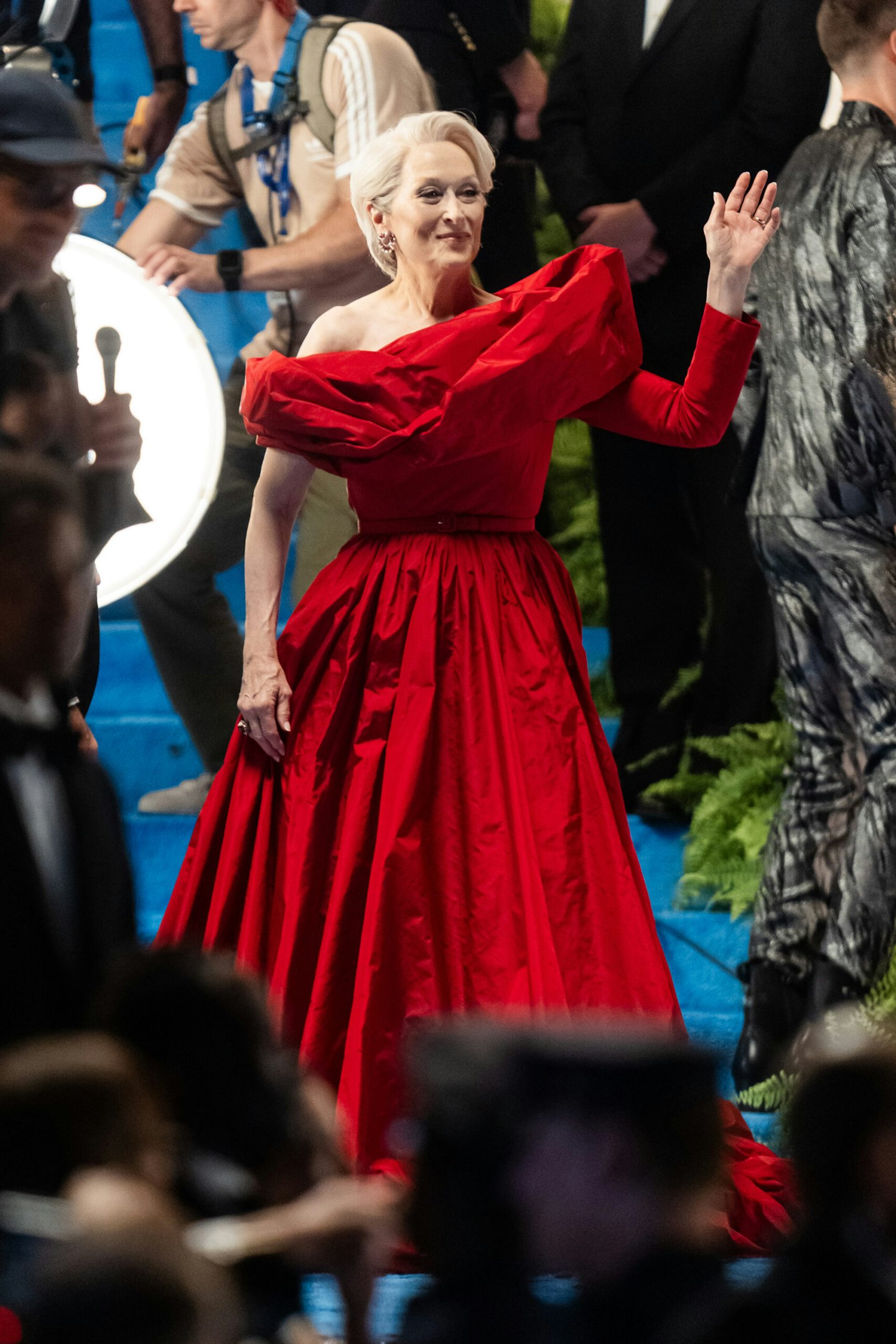 MS GOWN