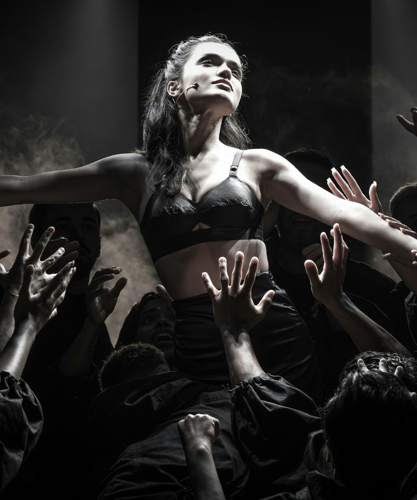 rachel zegler in evita