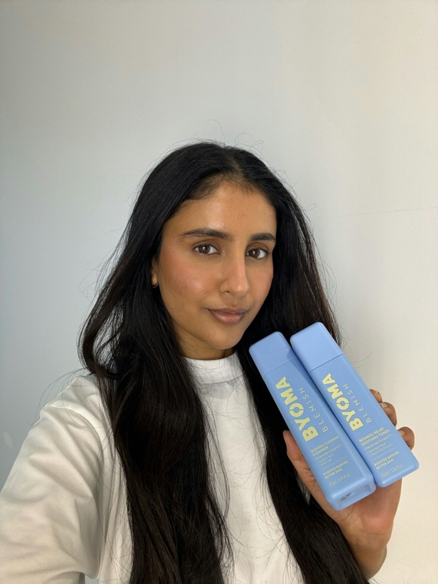 Sameeha Shaikh, beauty writer, using the Byoma Blemish range