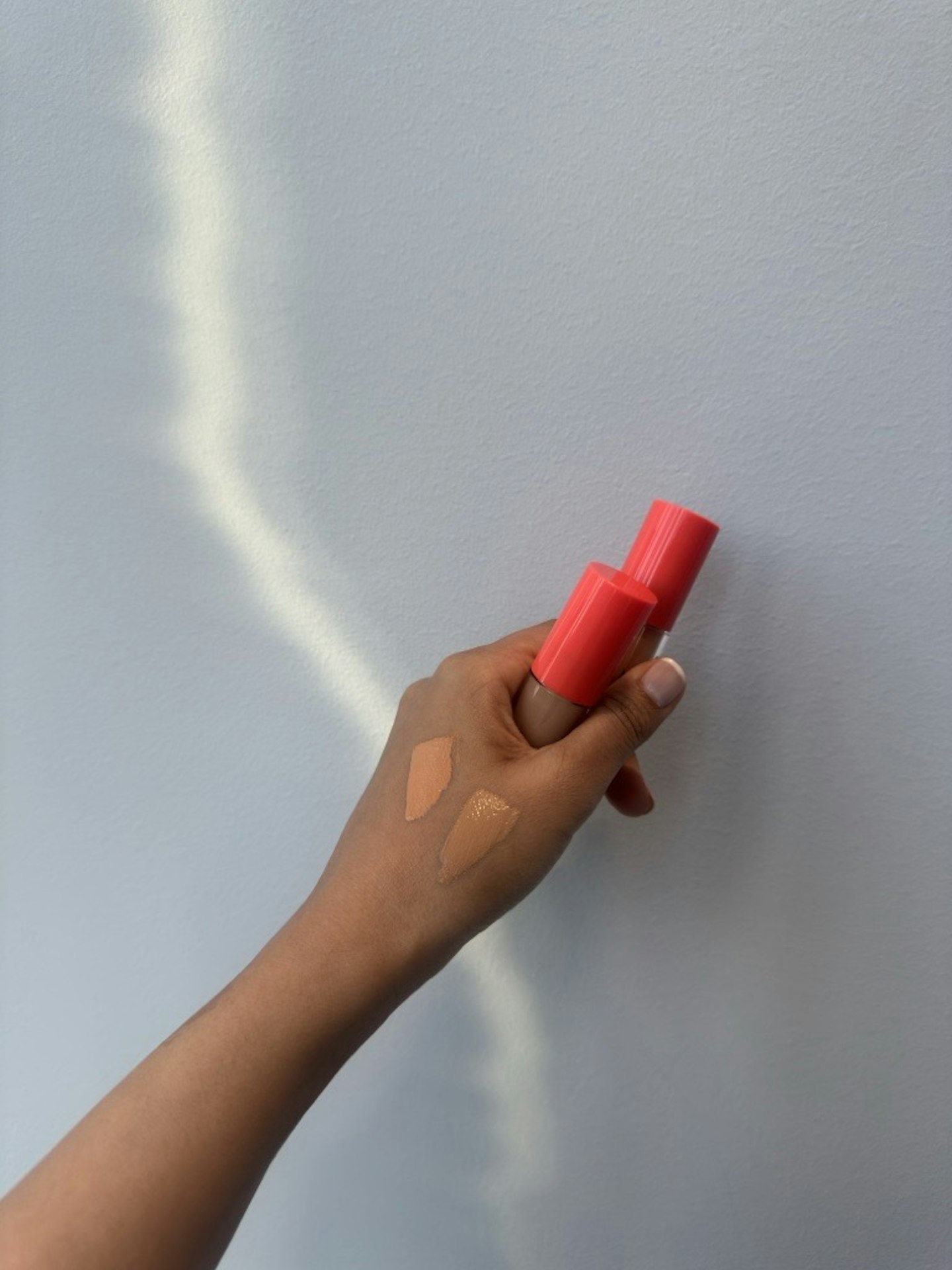 Sameeha using the Kulfi Main Match Concealer