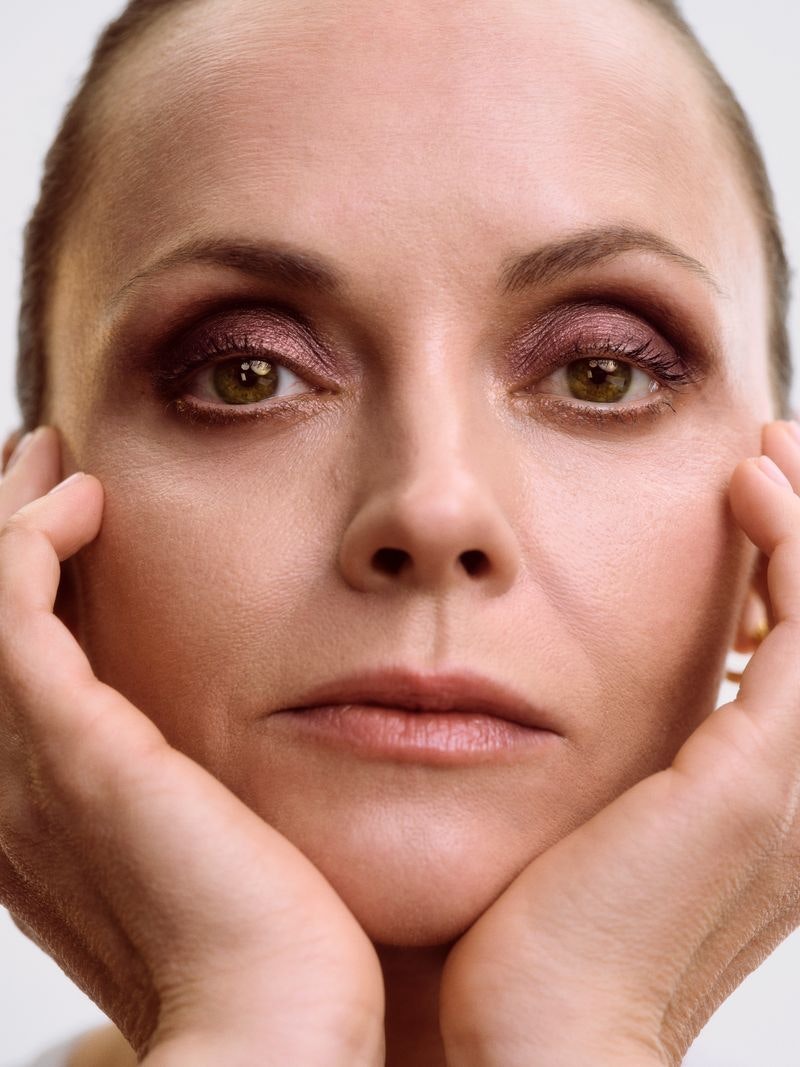 Christina Ricci wearing the Merit Solo Shadow Sheen
