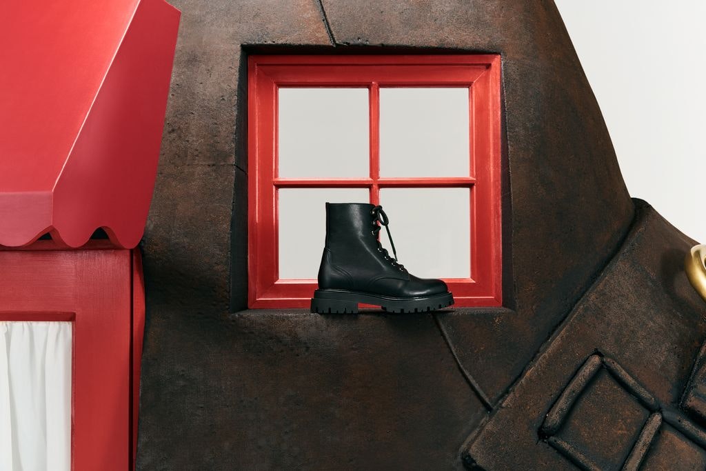 Russell & Bromley AW25