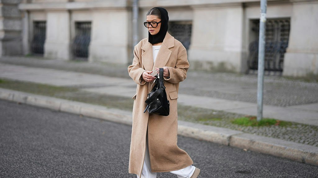 Von der Redaktion geliebte Ugg-Hausschuhe jetzt 30 % reduziert zum Black ...