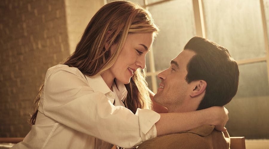 Rediscovering Iconic Fashion: The Nostalgic Allure of Carolyn Bessette's Wardrobe in Love Story