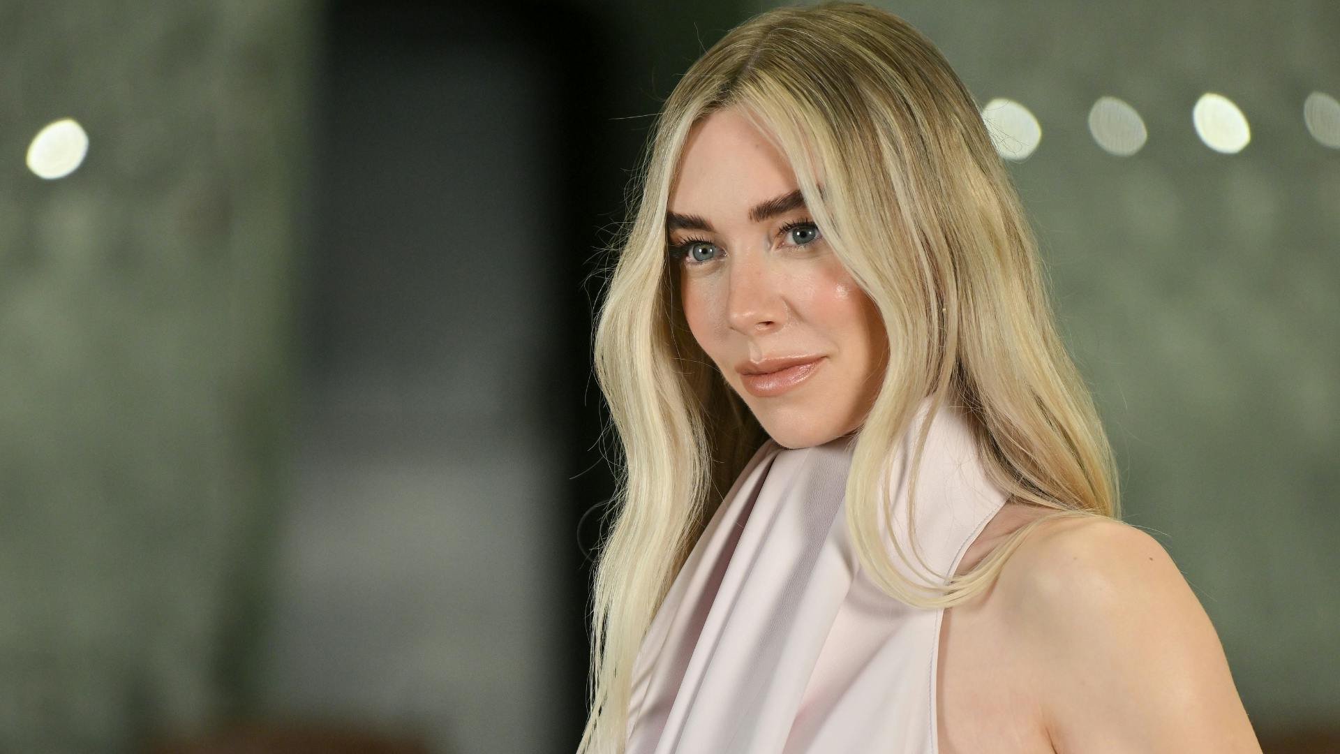 Vanessa Kirby liebt Lancômes Teint Idole Stick Foundation