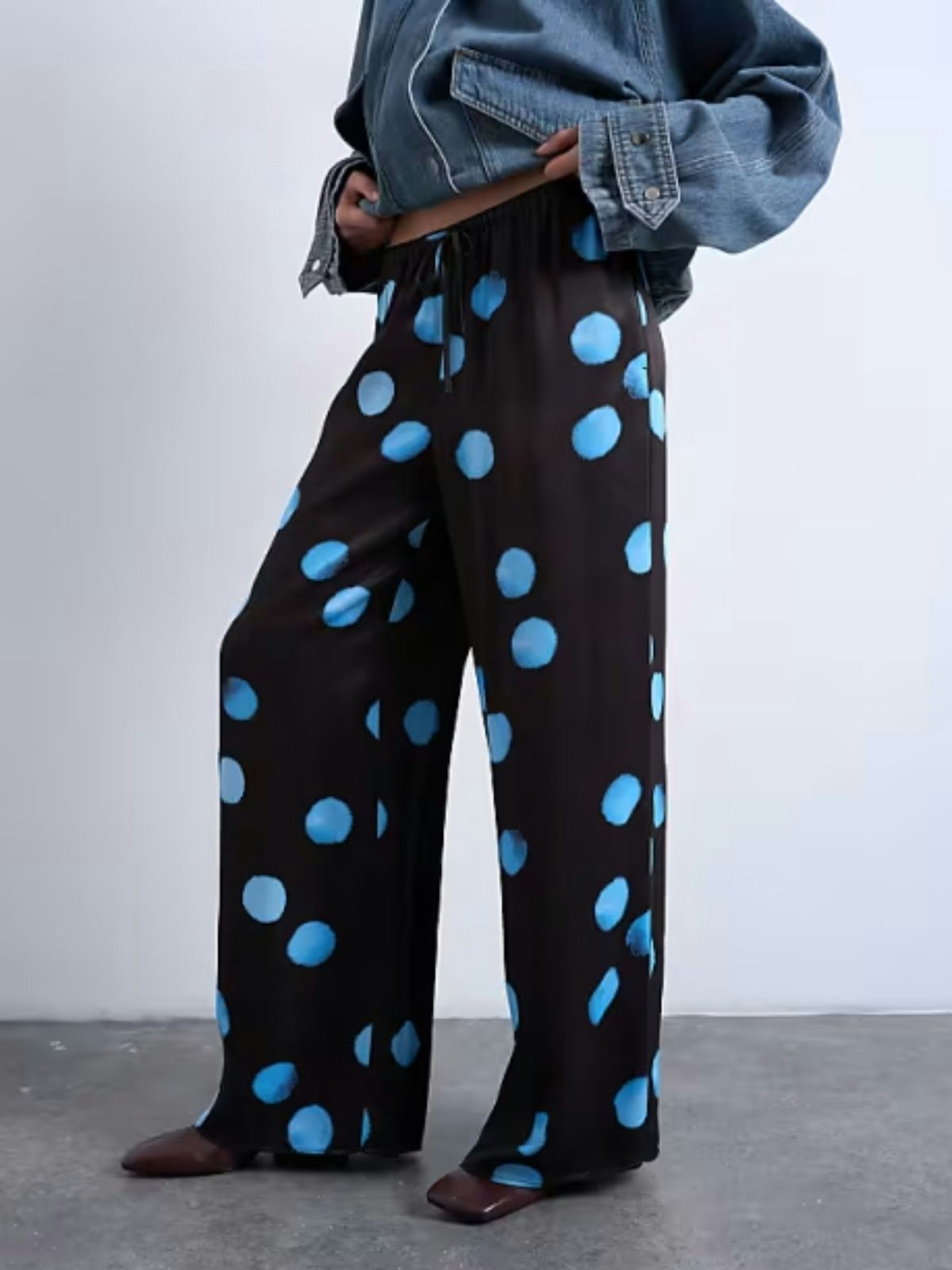 This Is The Unexpected Way Cool Girls Are Wearing Polka Dots