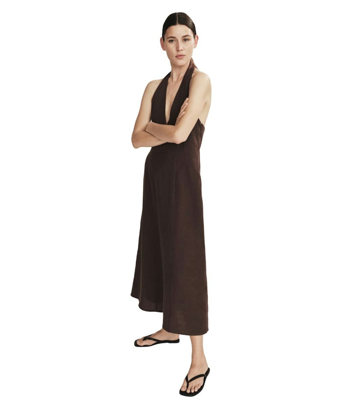 Bella Hadid's Massimo Dutti Dress Looks Like Something Straight Off The  Runway