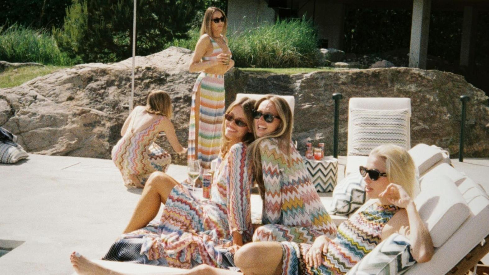 Von Ibiza bis Mykonos, alle tragen Missoni im Sommer