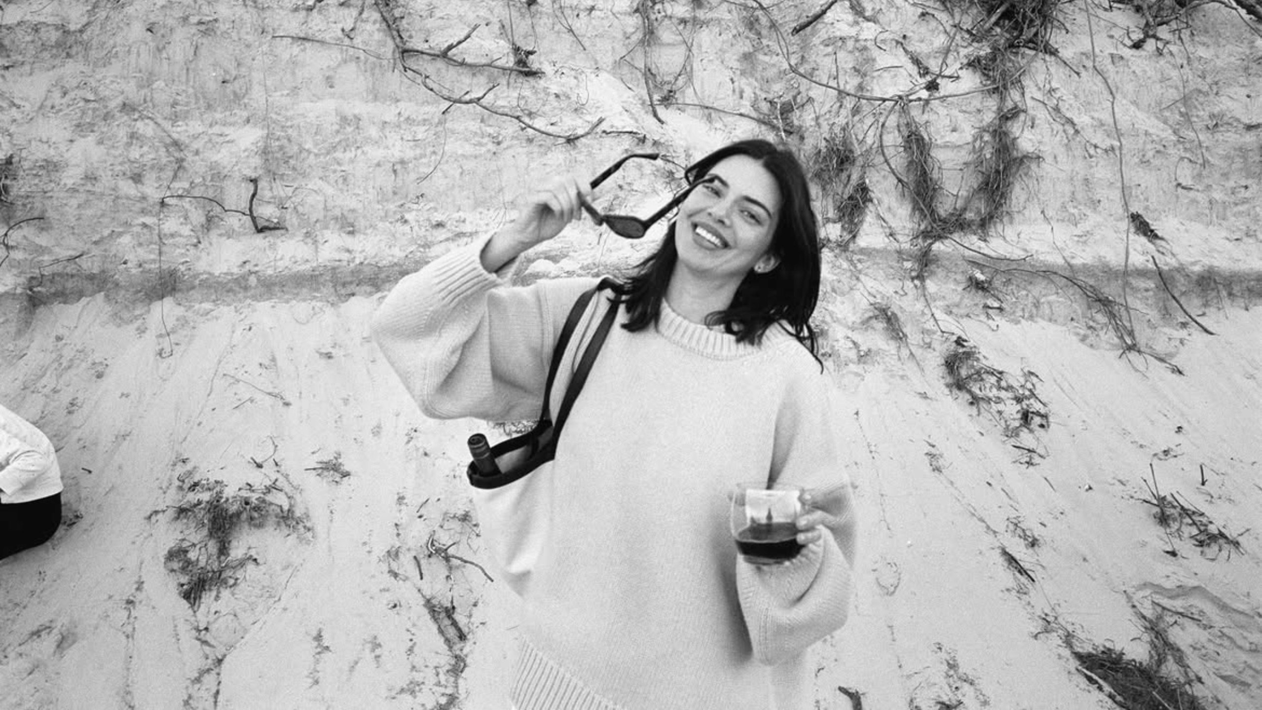 Kendall Jenner Keeps Wearing This Elegant Jumper Fashion People Love – It’s Perfect For Autumn
