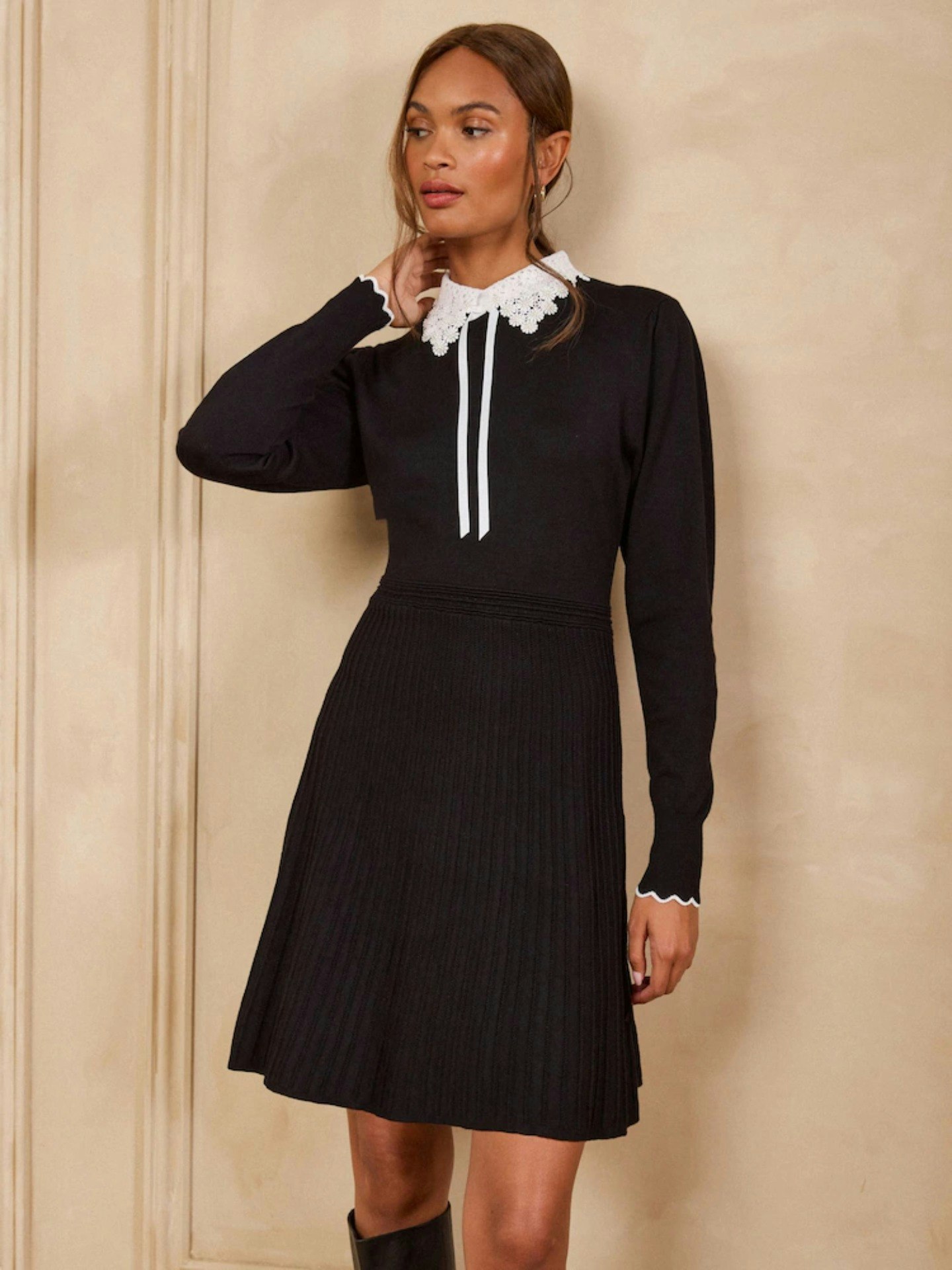 Love &amp; Roses, Lace Collared Tie Detail Knitted Mini Dress