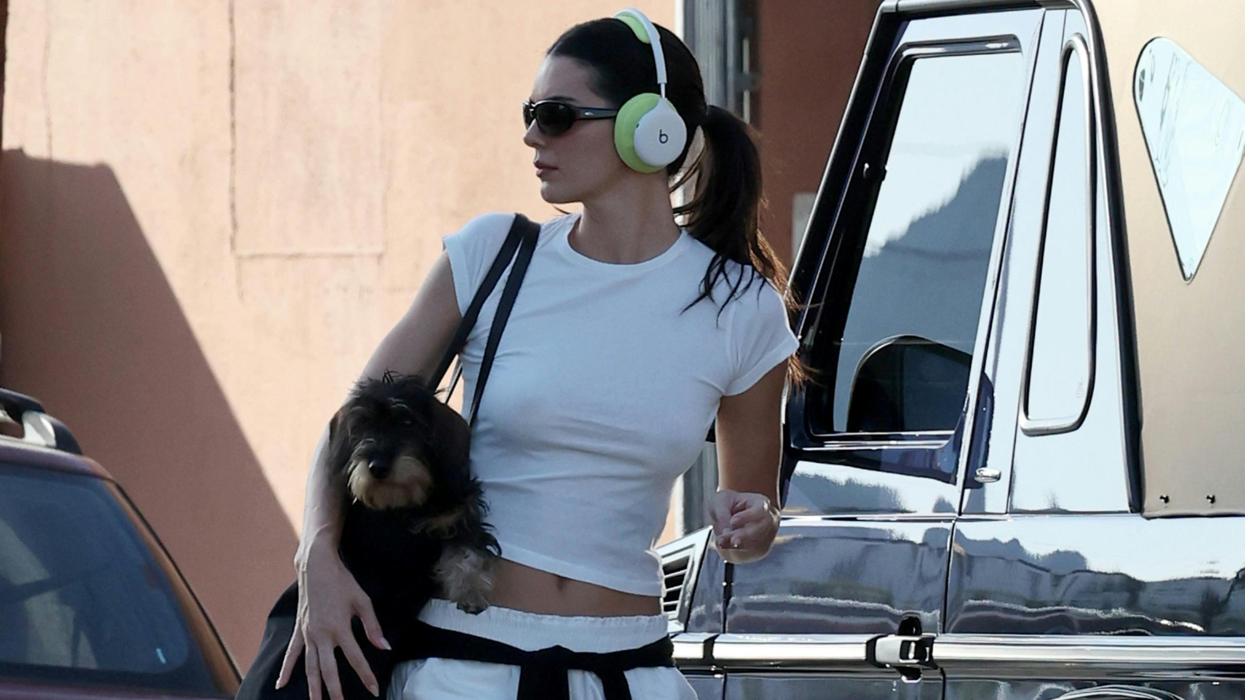Kendall Jenner trug die perfekte Alltagshose von Adanola