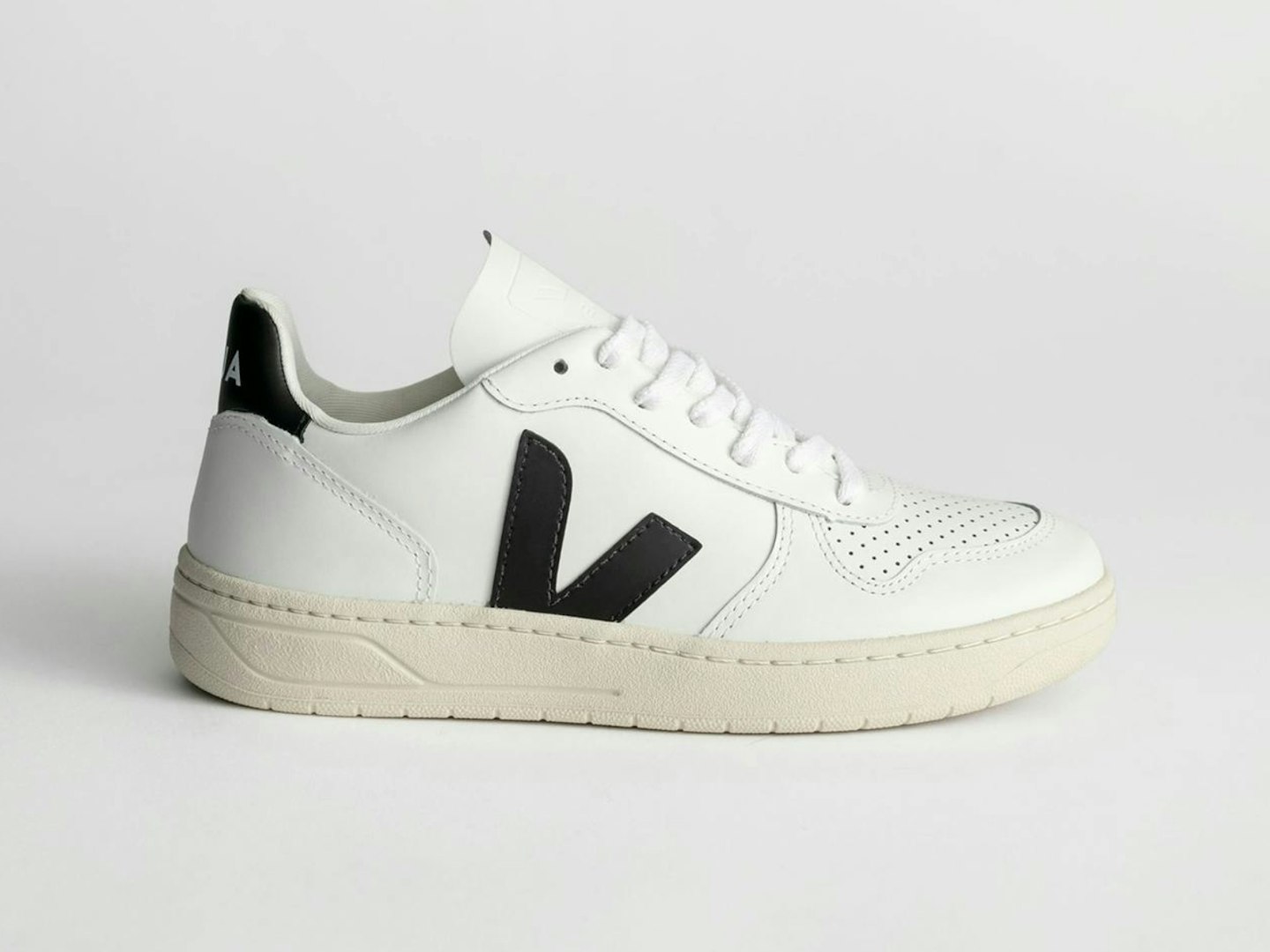 Veja V-10 Sneakers