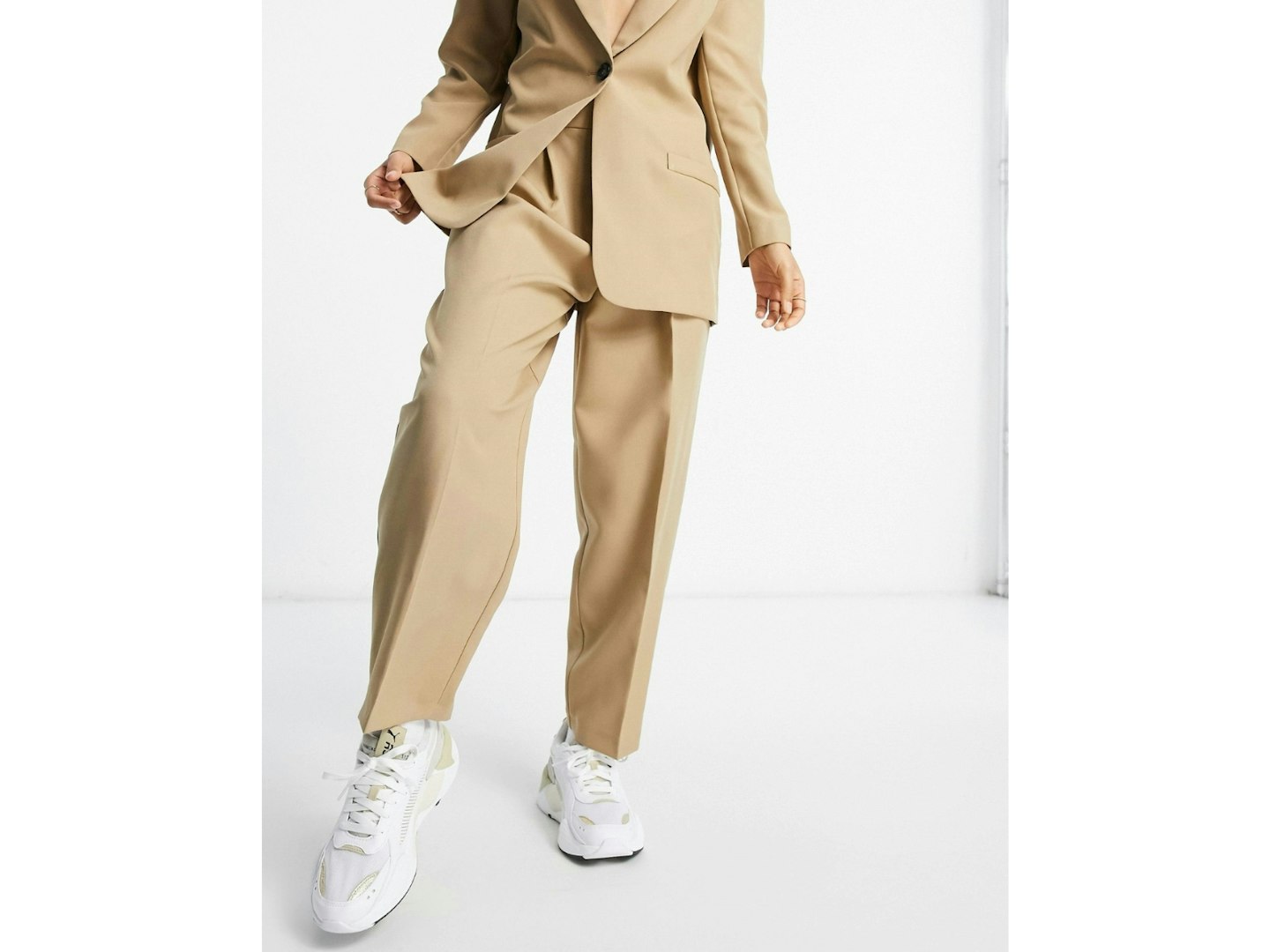 ASOS DESIGN Petite mansy suit tapered trouser in mocha