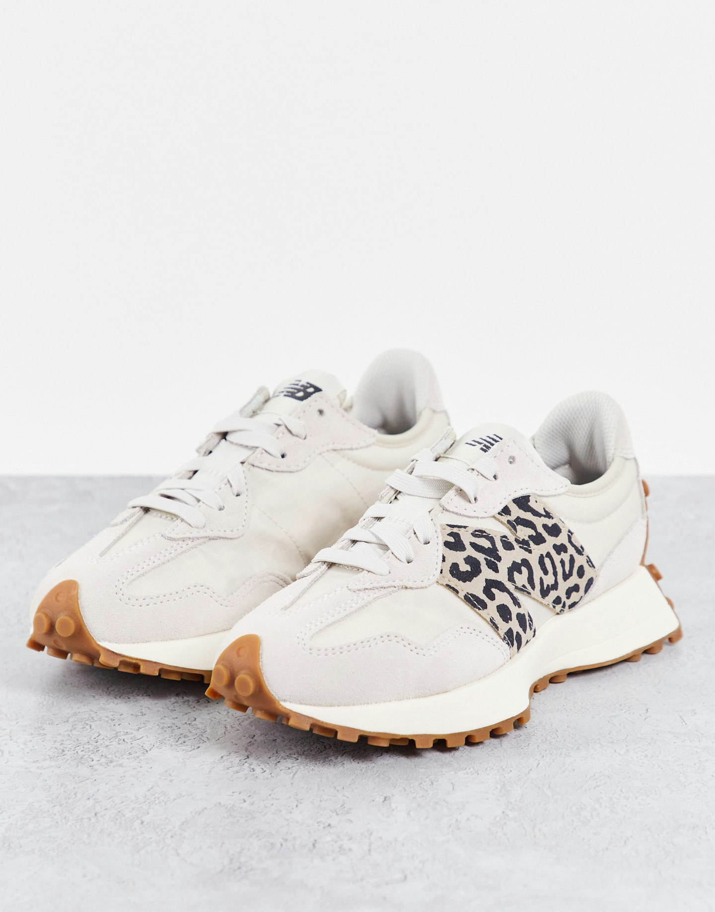  New Balance 327 animal trainers in off white and leopard 