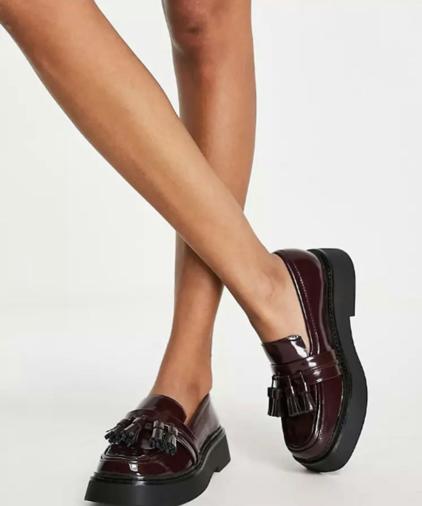 ASOS DESIGN Maxwell Chunky Tassle Loafers in Burgundy