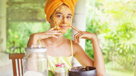 Homemade body scrub: 8 DIY recipes to exfoliate your skin | Shopping | Heat