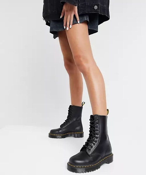 Dr Martens 1490 10 Ibex boots in black