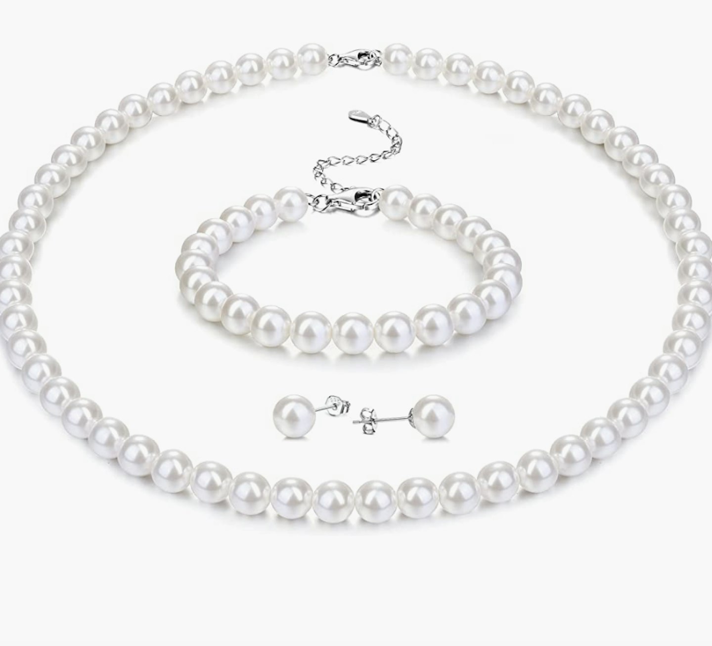 love-island-pearl-necklace 