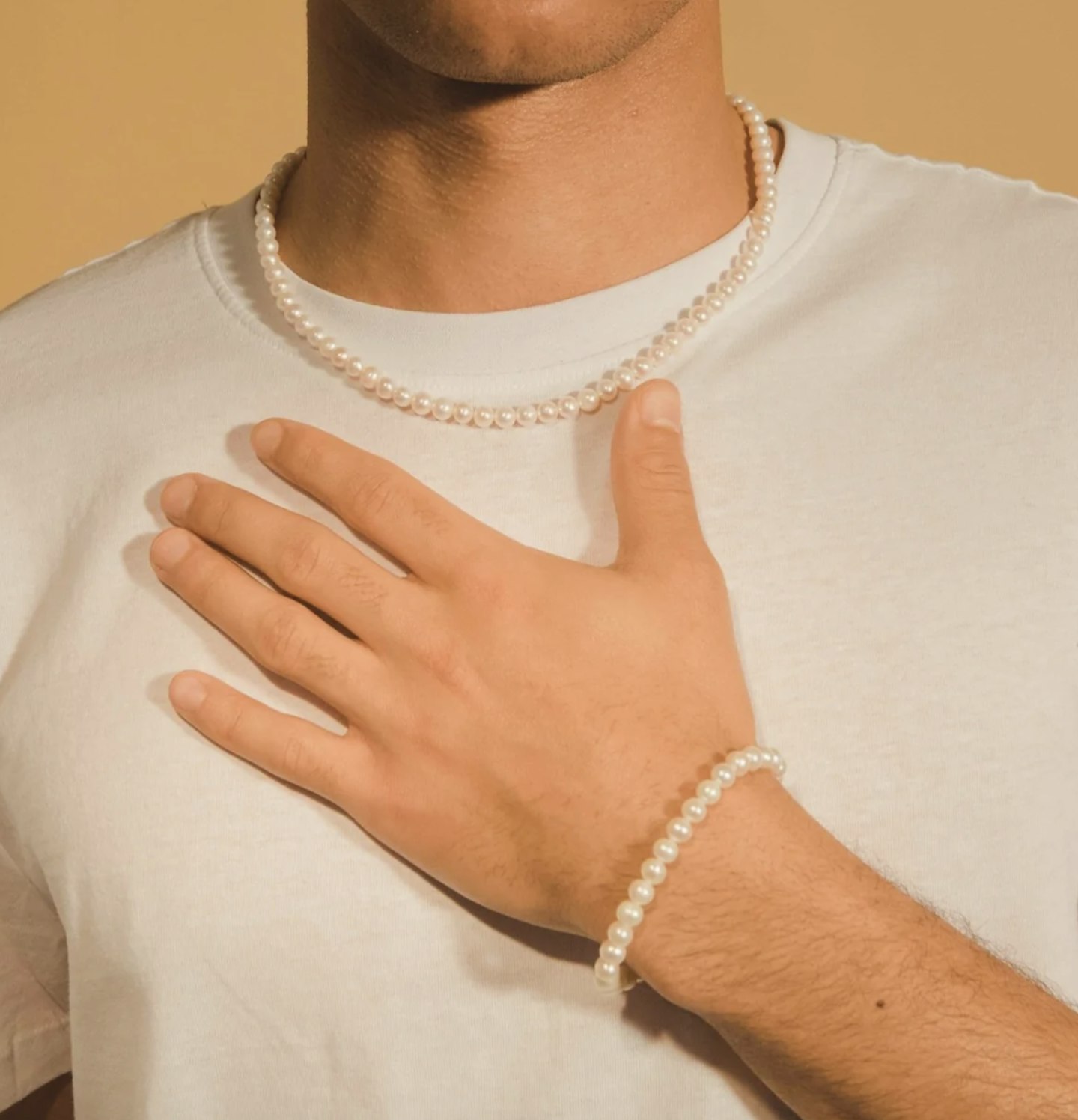 love-island-pearl-necklace