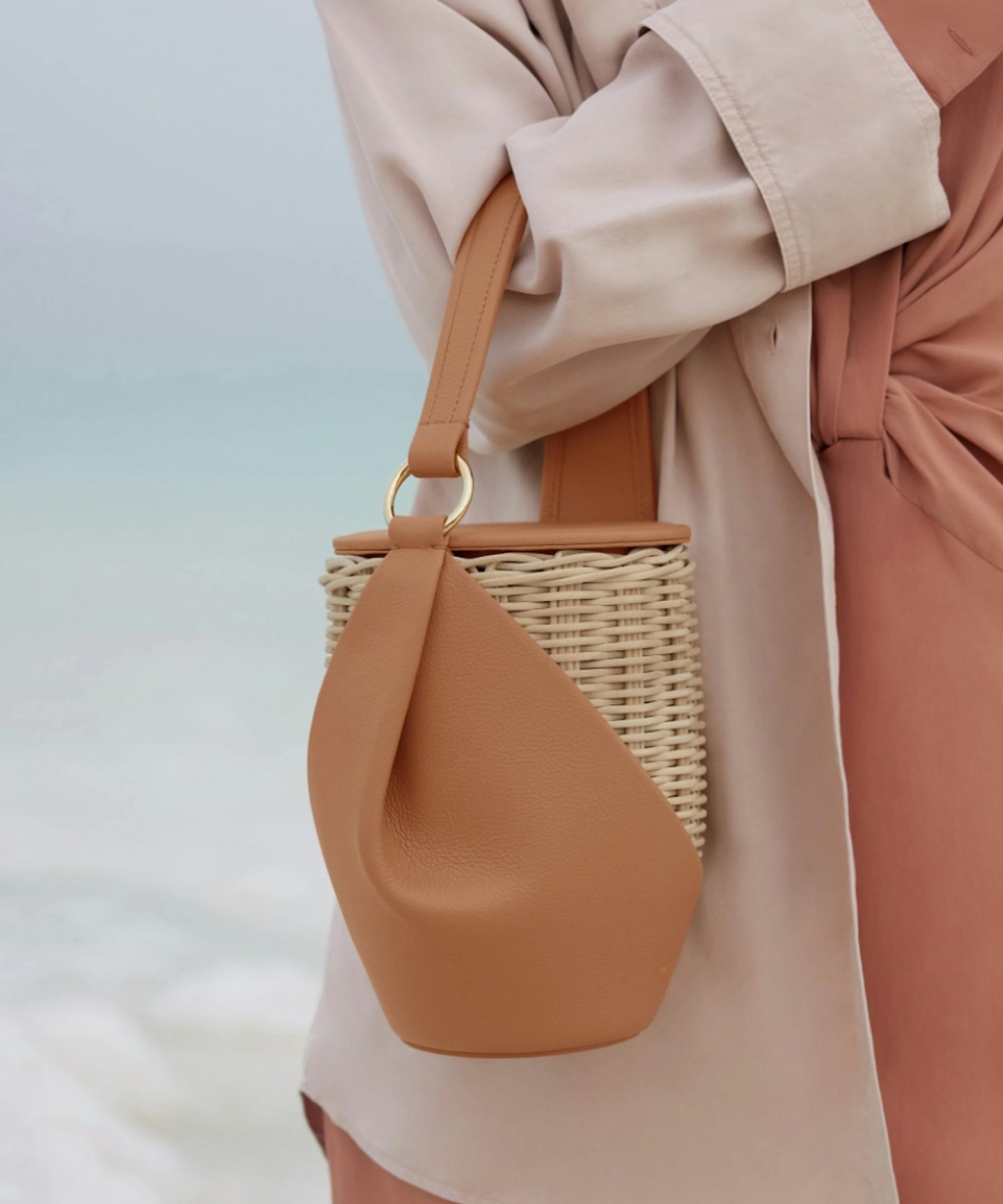Yké Design Bag in Colour Tan